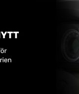 Bild på en Samsung S25 i en bil i en mobilhållare. I bilden står det även "Senaste nytt. Galaxy S25-serien."